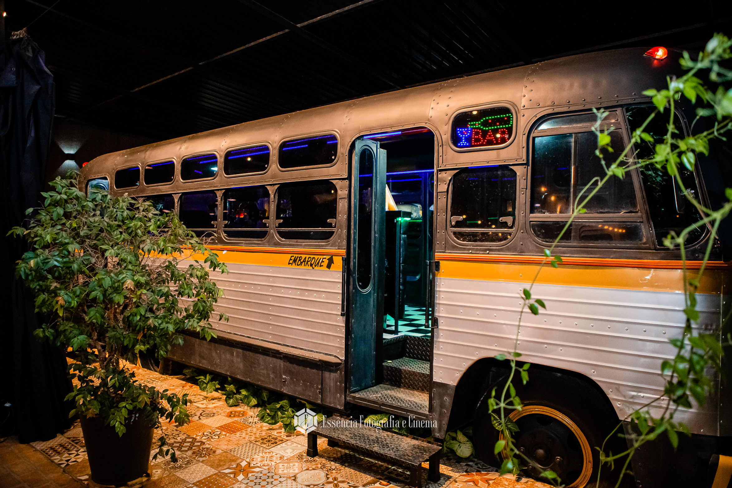 Bartender Bus Terra Nobre